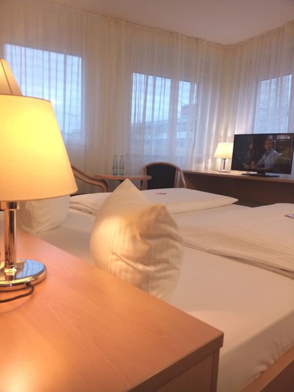 Central Hotel ヴィンネンデン エクステリア 写真