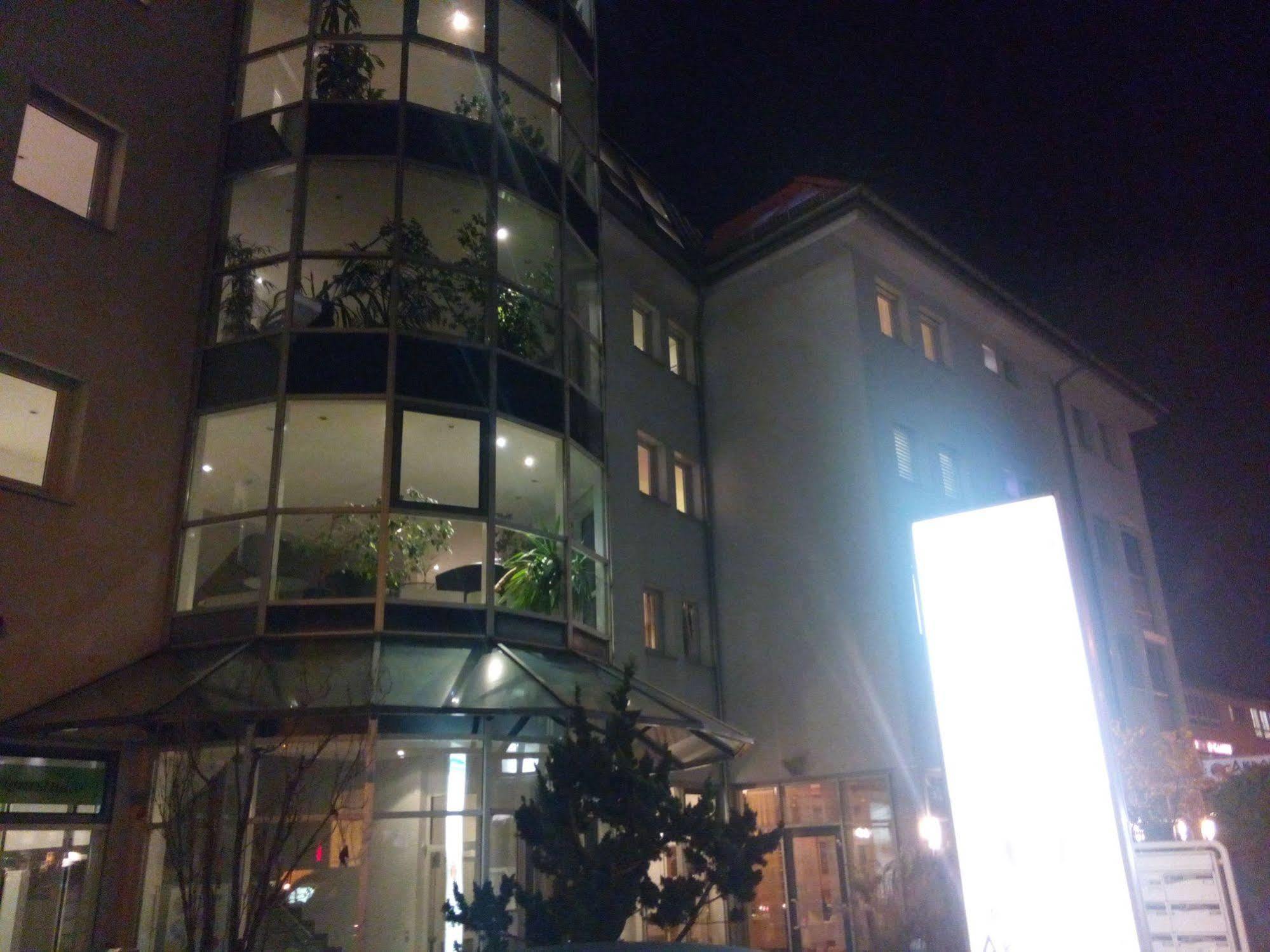 Central Hotel ヴィンネンデン エクステリア 写真