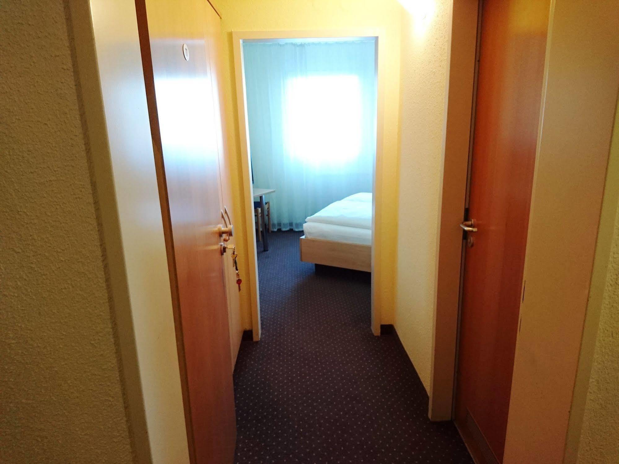 Central Hotel ヴィンネンデン エクステリア 写真